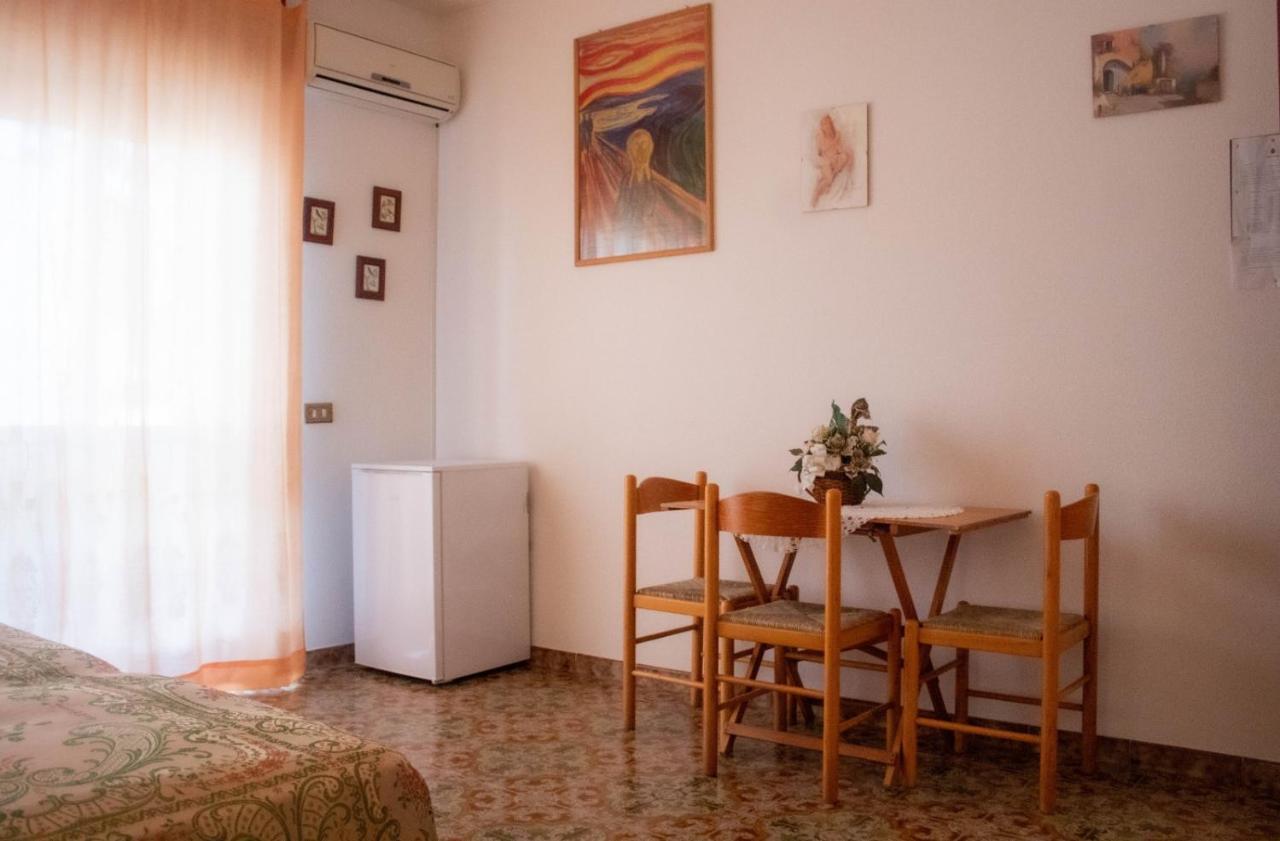 Beb Cariddi Bed & Breakfast Otranto Bagian luar foto